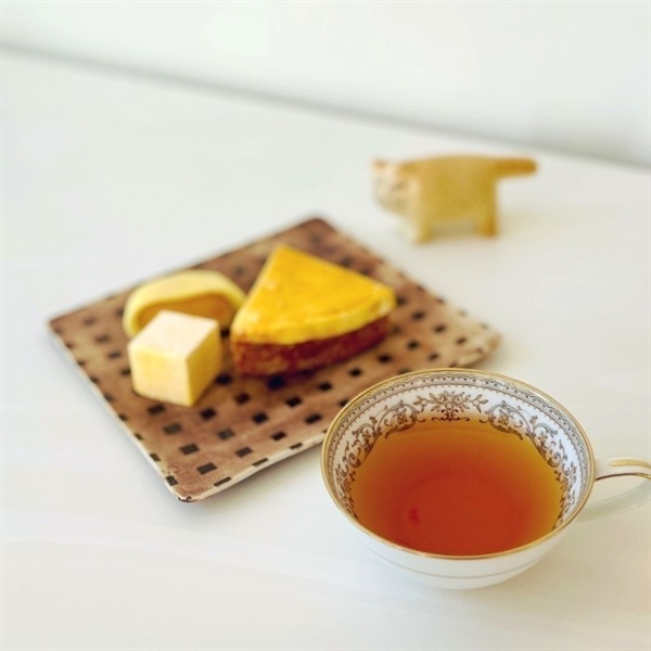 Latte_Dolceページ セール】 裾ロールステッチニット（グレー/チャコールグレー